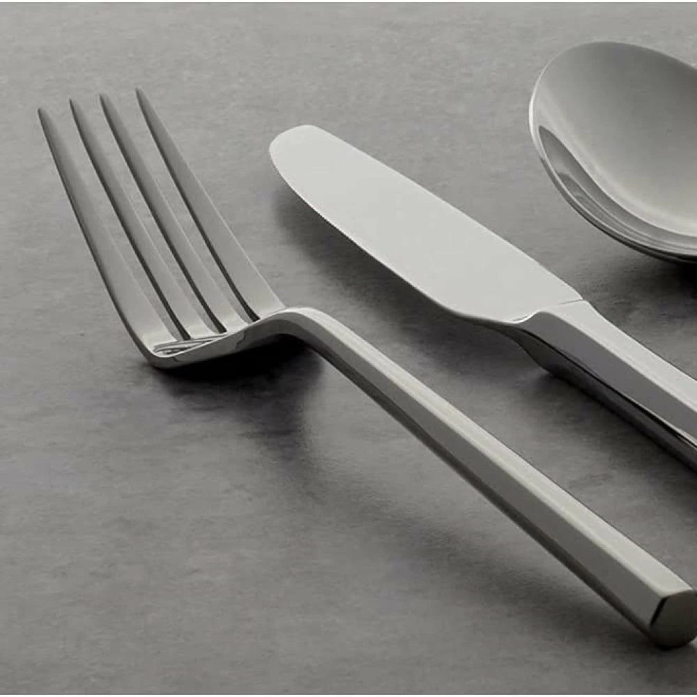 Oneida 18/10 Stainless Steel 20-Piece Flatware Set | Diameter 6 Oneida 18/10 Stainless Steel 20-Piece Flatware Set | Diameter - Image 4