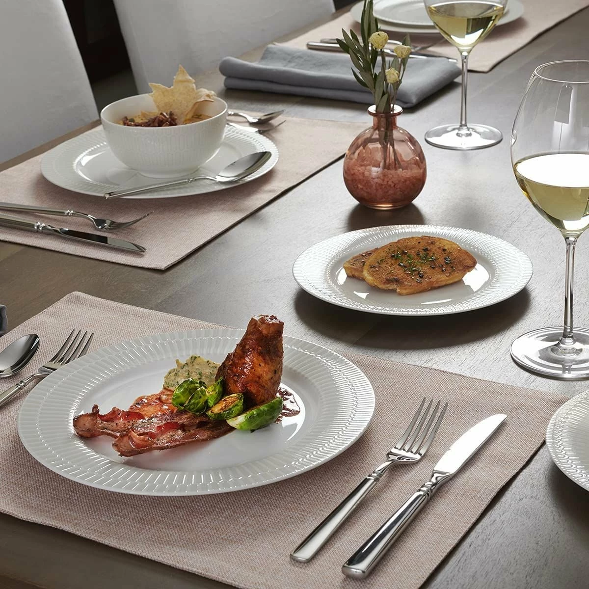 Oneida 18/10 Stainless Steel 5-Piece Flatware Set | Easton 6 Oneida 18/10 Stainless Steel 5-Piece Flatware Set | Easton - Image 4