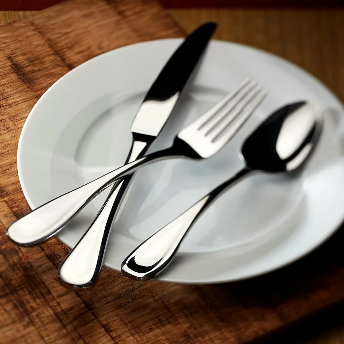 Oneida Brushed Satin 18/0 Stainless Steel 45-Piece Flatware Set | Voss 9 Oneida Brushed Satin 18/0 Stainless Steel 45-Piece Flatware Set | Voss - Image 7