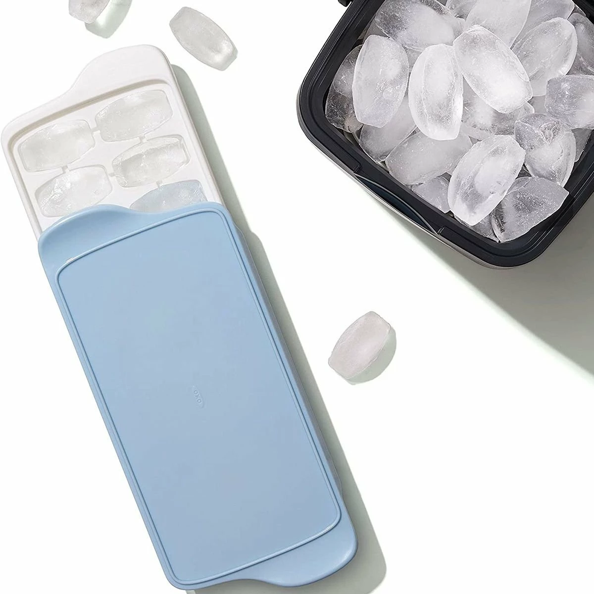 OXO Good Grips Covered Ice Cube Tray 6 OXO Good Grips Covered Ice Cube Tray - Image 4