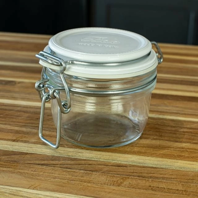 Bormioli Rocco 4.25oz Swing Top Fido Jar | White Top 3 Bormioli Rocco 4.25oz Swing Top Fido Jar | White Top