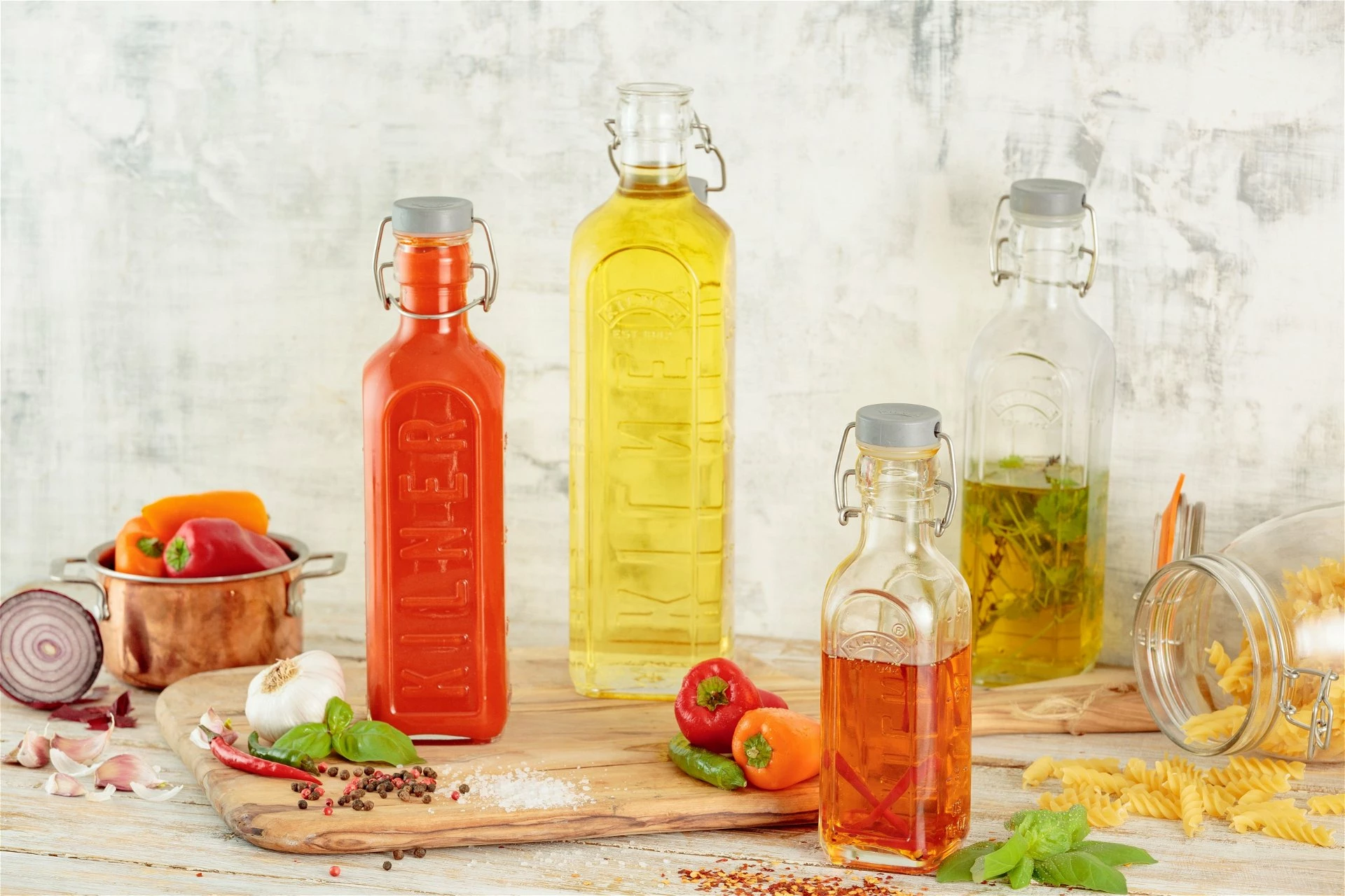 Kilner Swing Top Glass Bottle | 20oz 8 Kilner Swing Top Glass Bottle | 20oz - Image 6