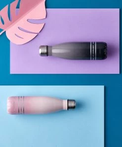 Le Creuset Stainless Steel Hydration Bottle | Oyster -Glassware & Drinkware Shop rs16060 lc 20201104 uk ls yc ss21hydration1 011 hpr