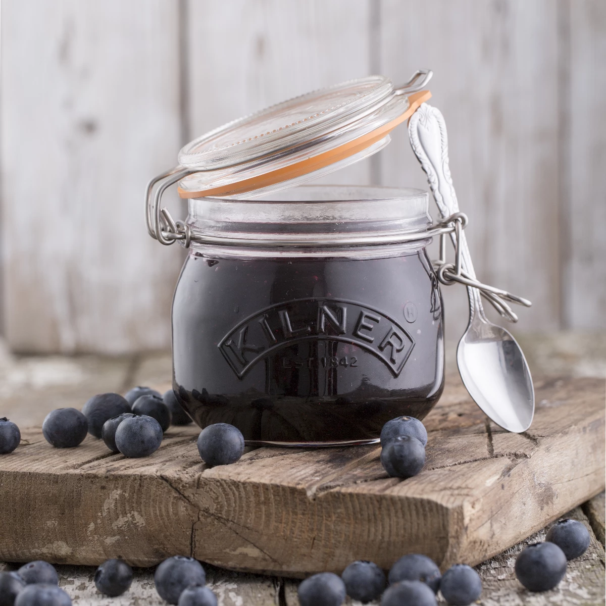 Kilner Swing Top Round Glass Jar | 17oz 4 Kilner Swing Top Round Glass Jar | 17oz - Image 2