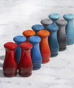 Le Creuset 2-Piece Salt & Pepper Shakers | Caribbean Blue 7 Le Creuset 2-Piece Salt & Pepper Shakers | Caribbean Blue -Glassware & Drinkware Shop sp 1